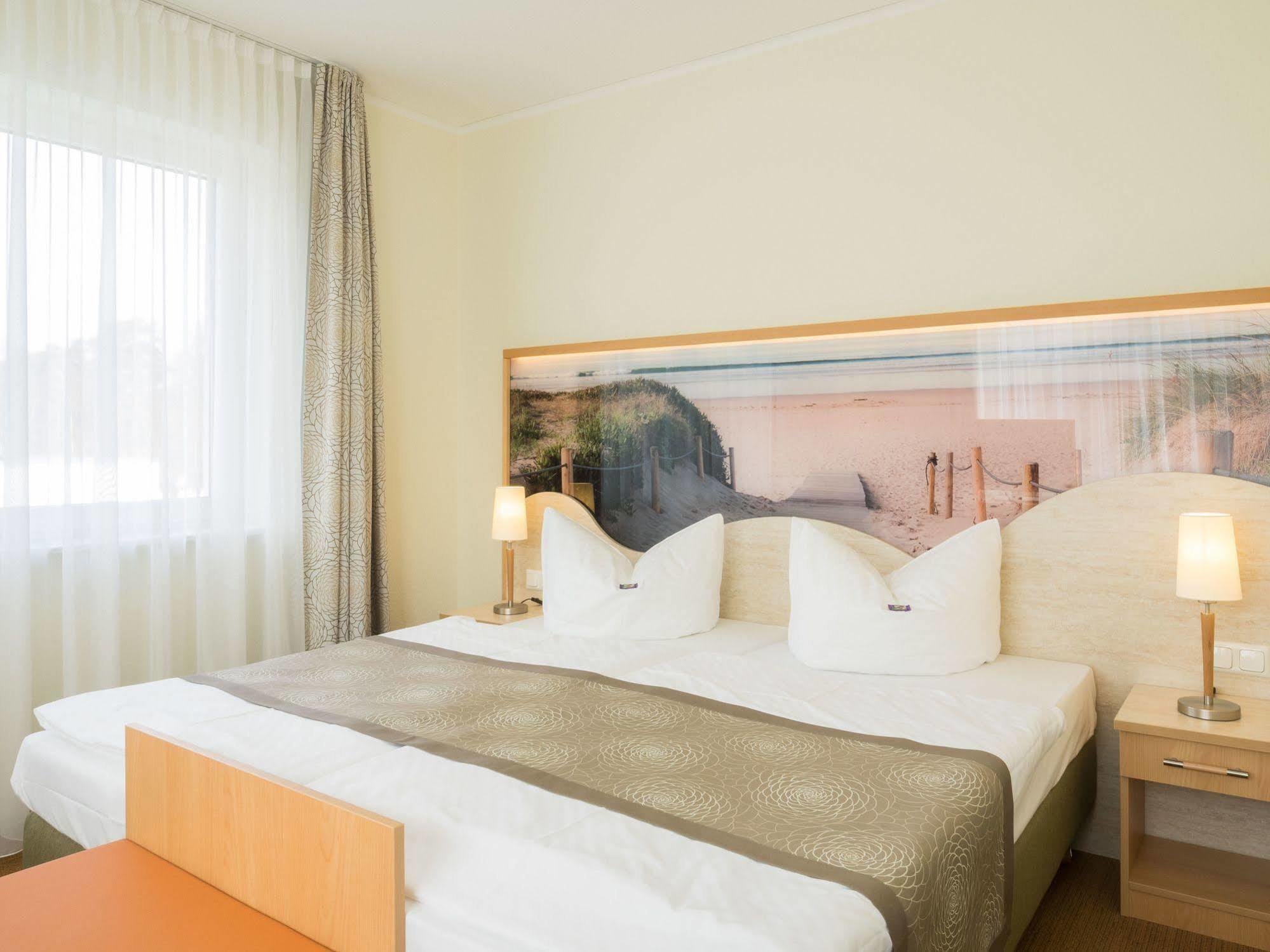 Parkhotel IV Jahreszeiten Кюлунгсборн Екстер'єр фото