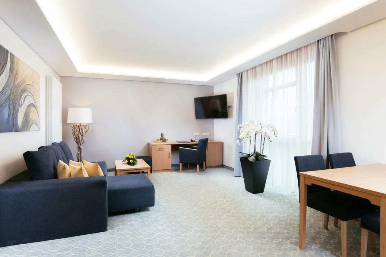 Parkhotel IV Jahreszeiten Кюлунгсборн Екстер'єр фото