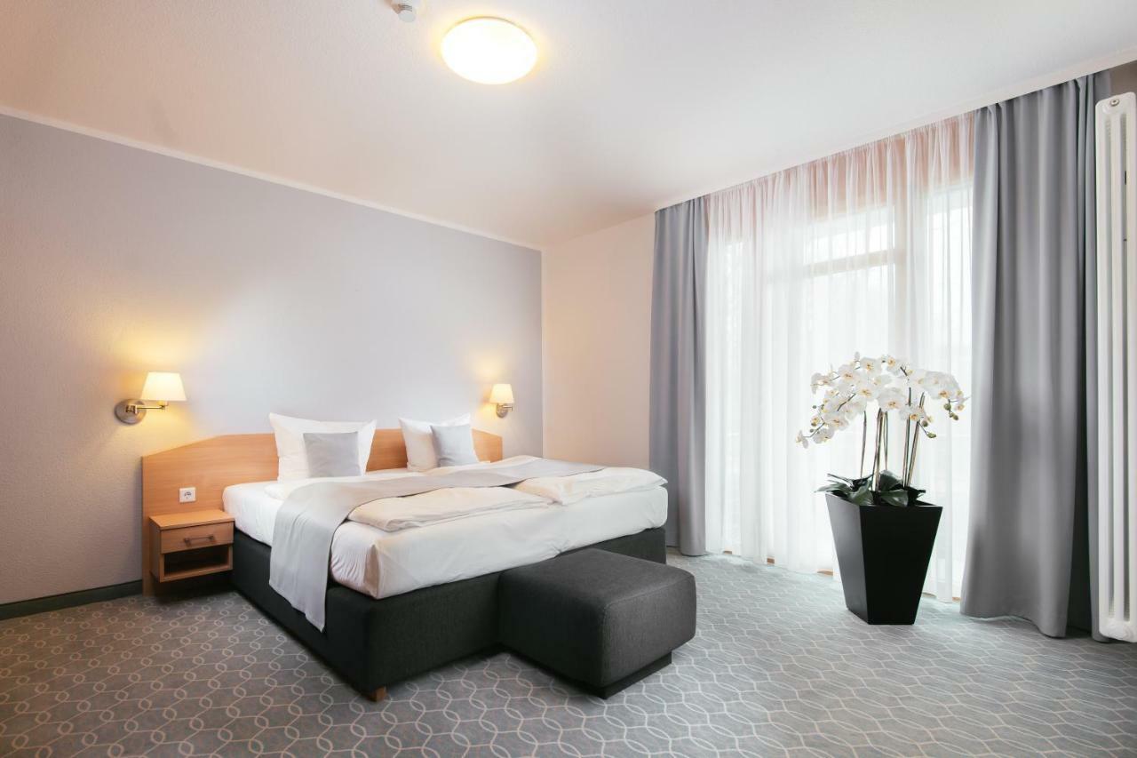 Parkhotel IV Jahreszeiten Кюлунгсборн Екстер'єр фото
